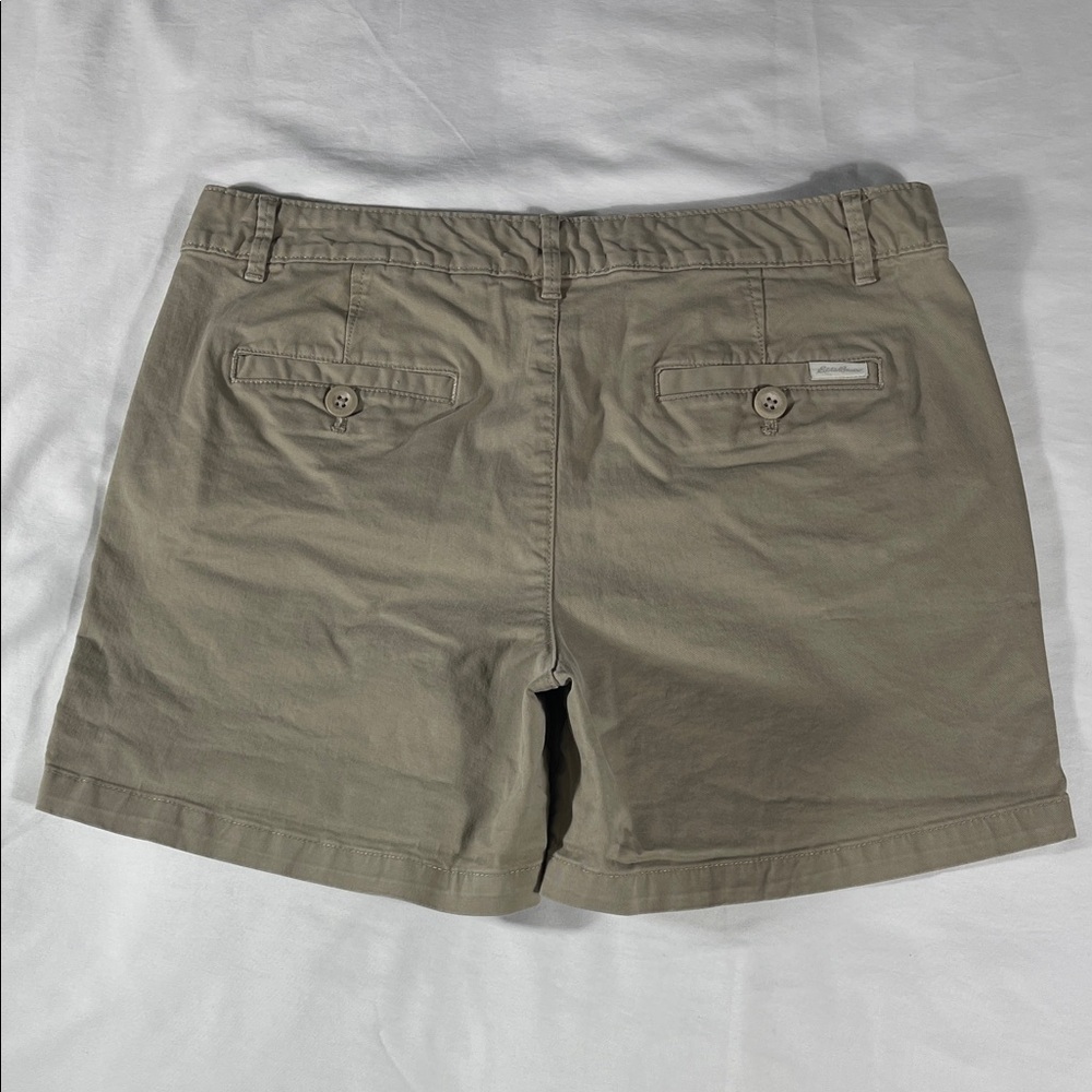 Eddie Bauer womens taupe stretch flat front curvy fit 5" chino shorts - size 10 - Picture 3 of 14